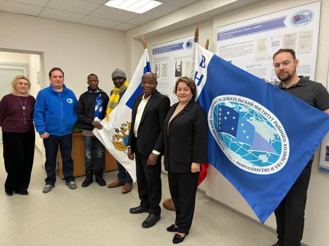  5303385193328610254 121